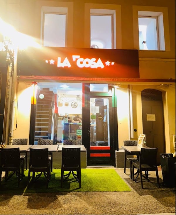 Restaurant La Cosa Nostra à Albertville, France
