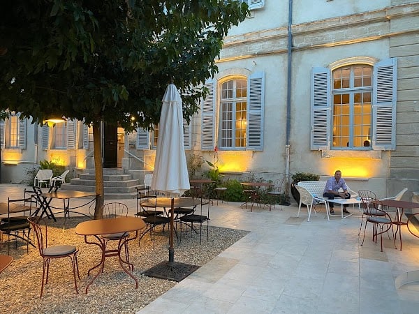 Restaurant La Cour du Château à Mazan, France