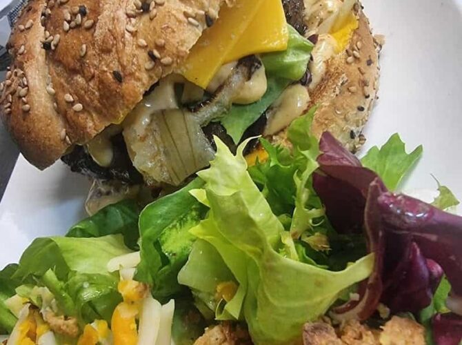 Restaurant LA DURANCETTE à Sénas, France