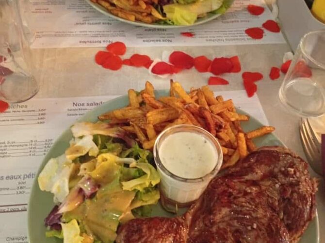 Restaurant LA DURANCETTE à Sénas, France