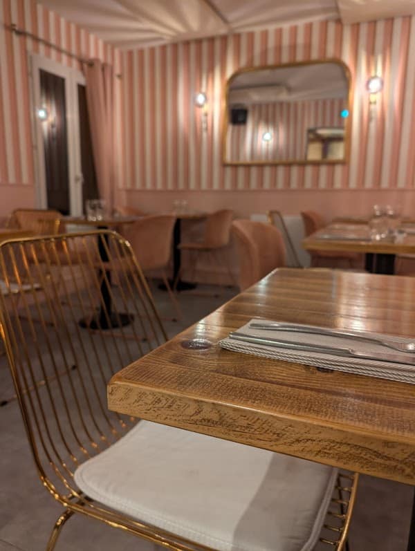 Restaurant La Fabrique Brasserie pas banale à Le Mans, France