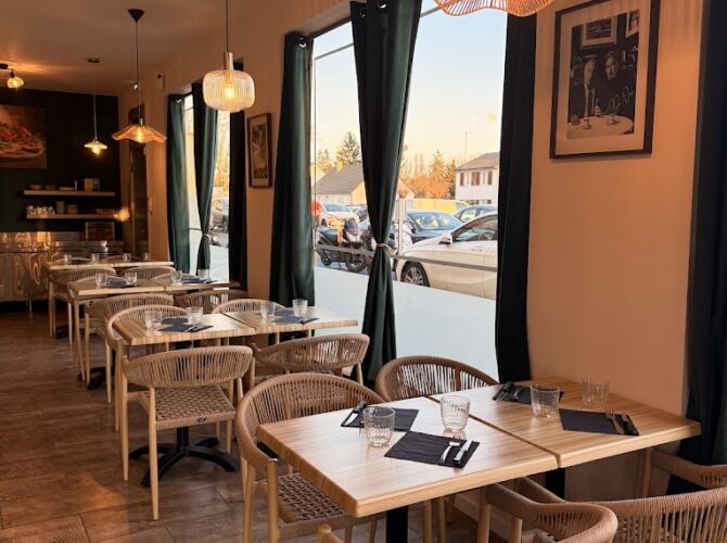 Restaurant La Fabrique Pizzeria à Nazelles-Négron, France