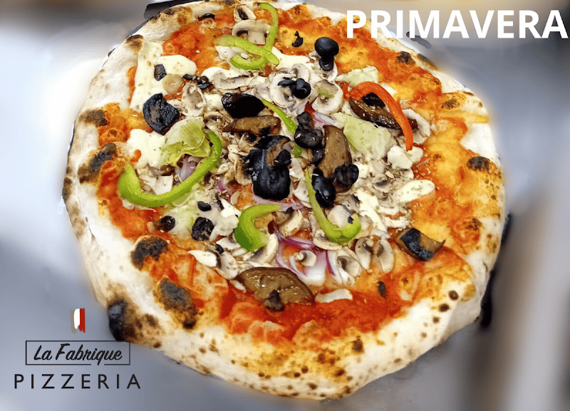 Restaurant La Fabrique Pizzeria à Nazelles-Négron, France