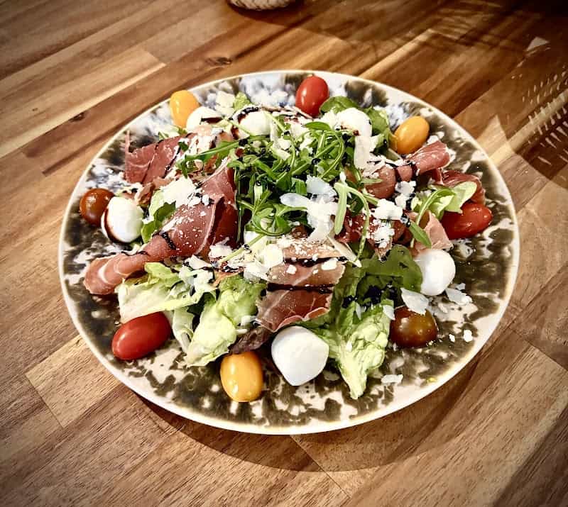 Restaurant La Fabrique Pizzeria à Nazelles-Négron, France