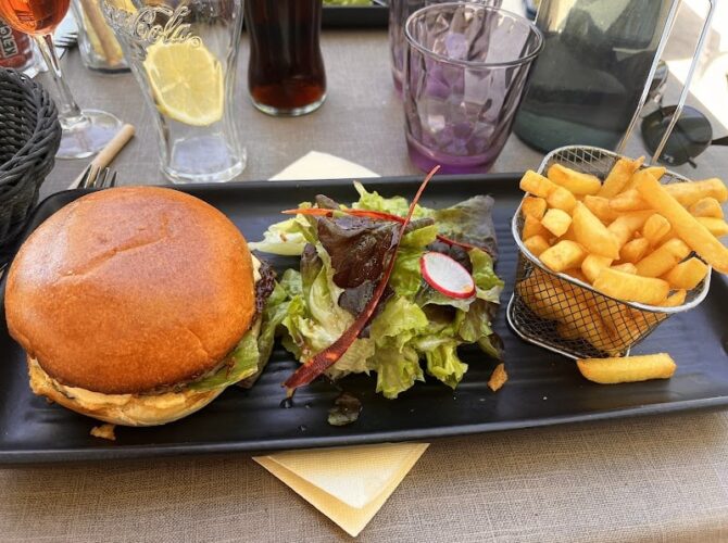 Restaurant La Farigoule à Mallemort, France