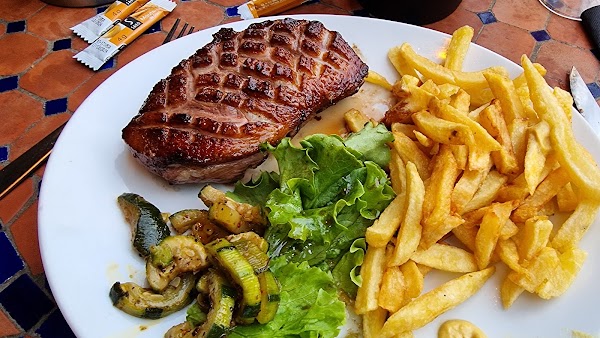 La Fenière Restaurant – Hébergement à Pavie, France