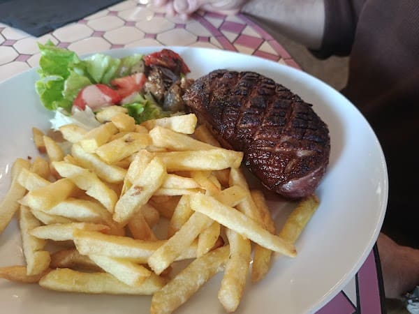 La Fenière Restaurant – Hébergement à Pavie, France