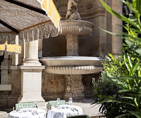 Restaurant La Fontaine Gaillon à Paris, France