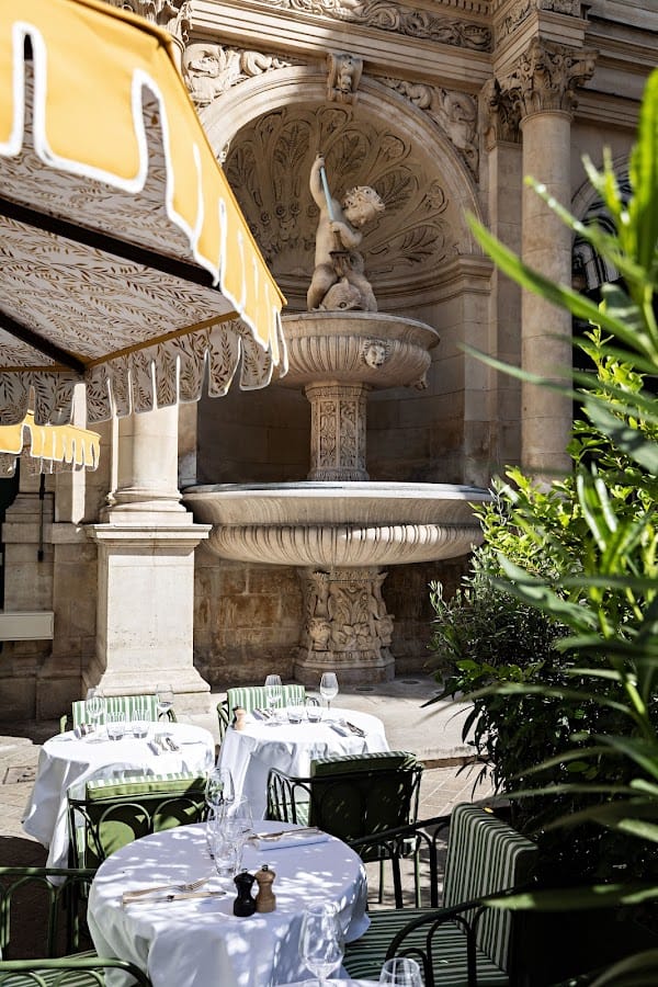 Restaurant La Fontaine Gaillon à Paris, France