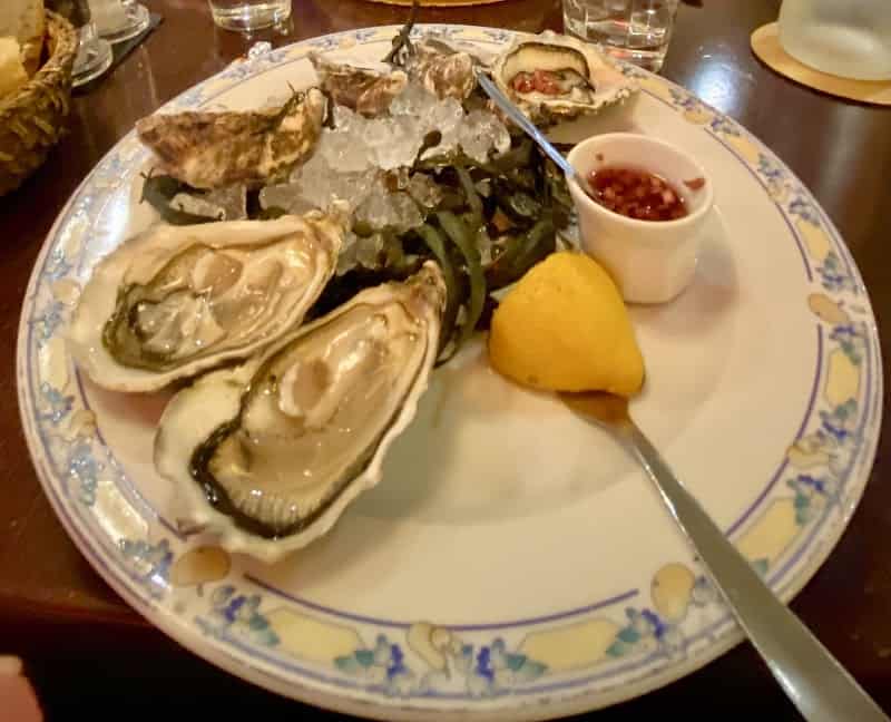 La Fontaine Restaurant à Montigny-le-Bretonneux, France