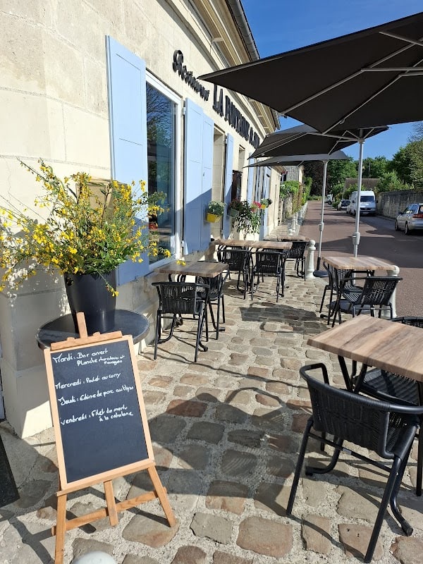 Restaurant La Fontaine Saint Jean By JUJU à Saint-Jean-aux-Bois, France
