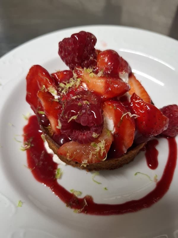 Restaurant La Fontaine Saint Jean By JUJU à Saint-Jean-aux-Bois, France