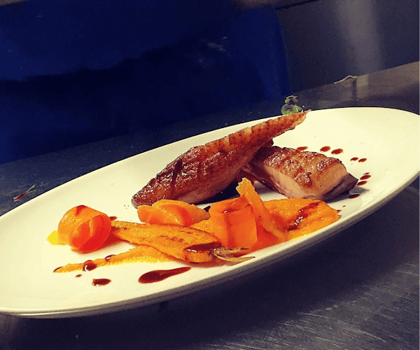 Restaurant La Fraternité – Café Français à Mâcon, France