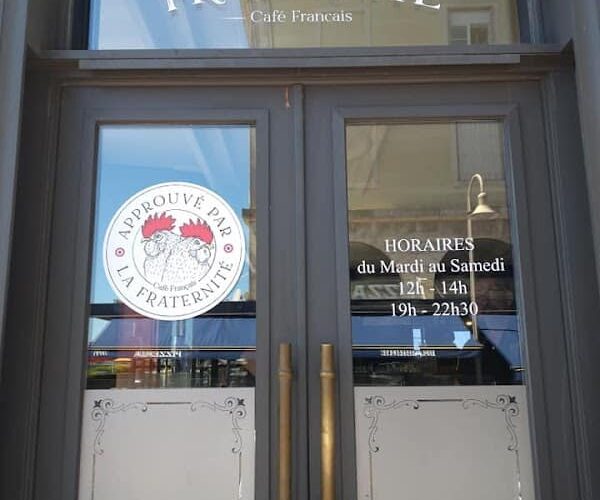 Restaurant La Fraternité – Café Français à Mâcon, France