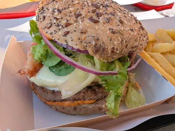 Restaurant La Friterie du Rond-Point à Florennes, Belgique