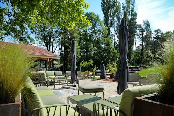 La Garçonnière – Restaurant et bien + à Châteauneuf-du-Rhône, France