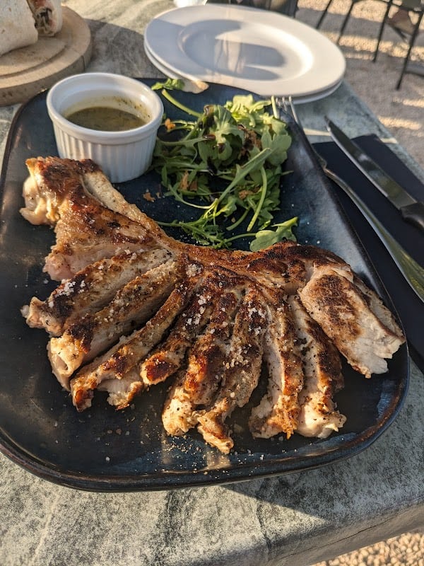 La Garçonnière – Restaurant et bien + à Châteauneuf-du-Rhône, France