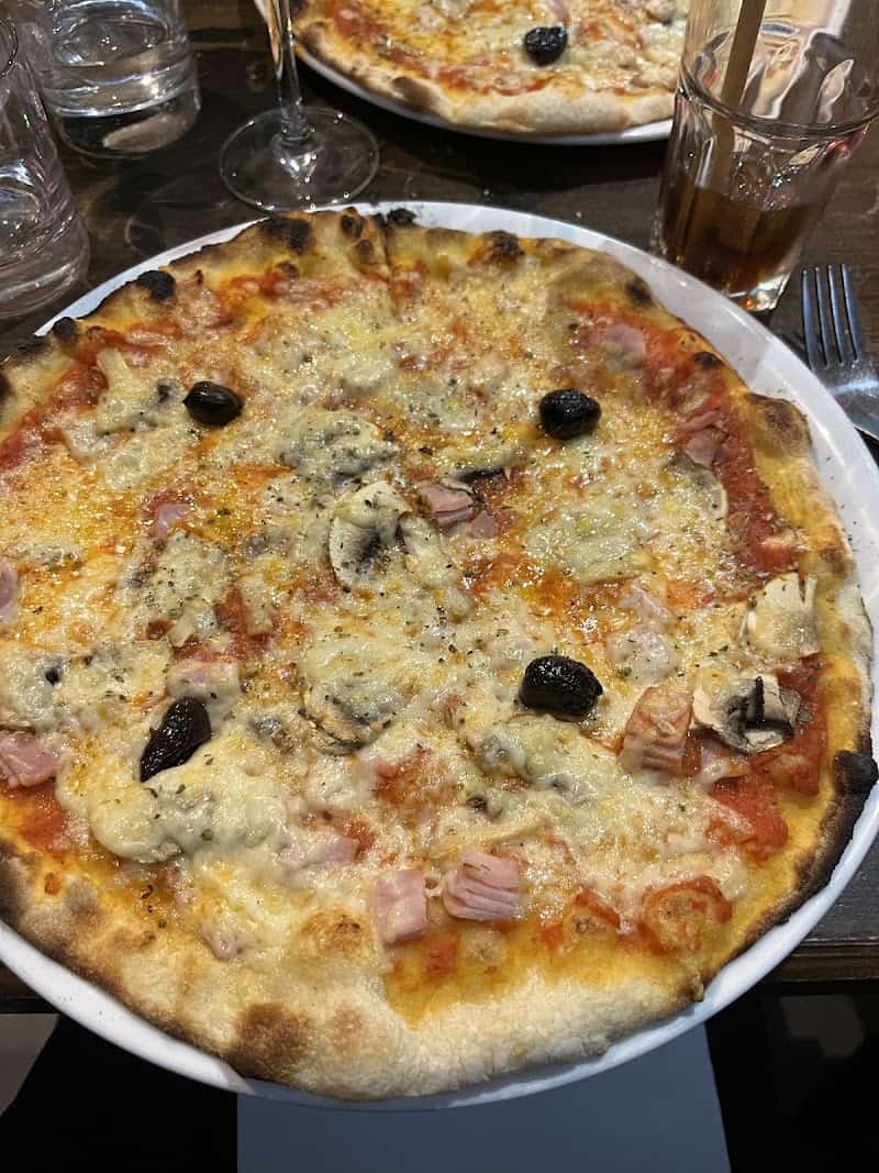 Restaurant LA GIRANDOLE à Cassis, France