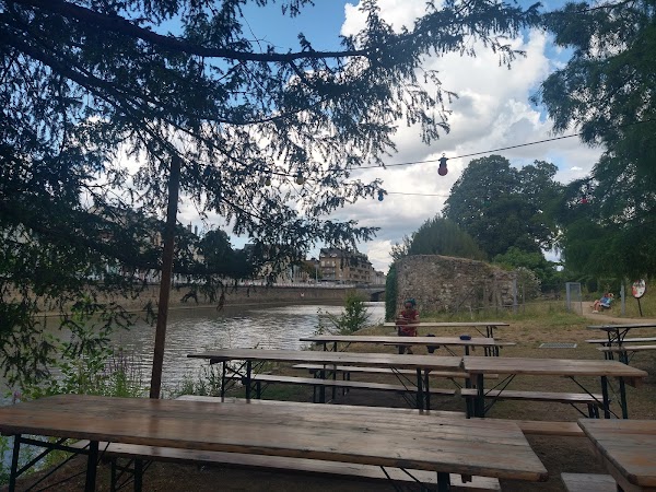 Restaurant La Guinguette des Tanneries à Le Mans, France
