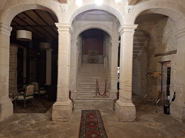 Restaurant La Maison Des Chimères à Mazan, France