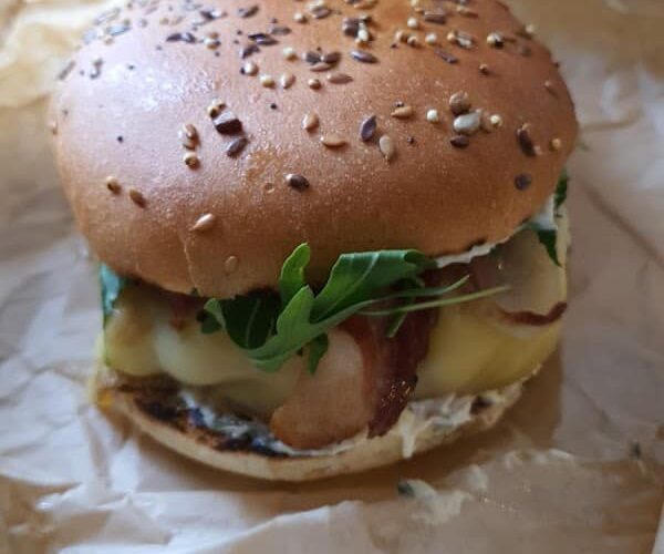 Restaurant La Maison Du Burger 🏻‍ à Aubenas, France