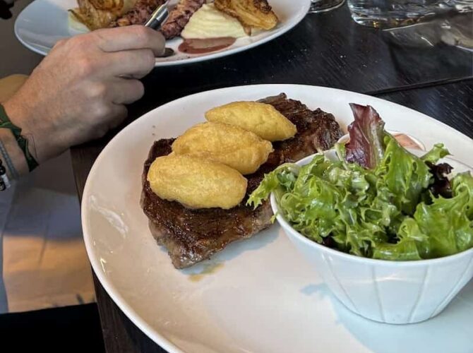 Restaurant La Maison du Fleuve à Camblanes-et-Meynac, France