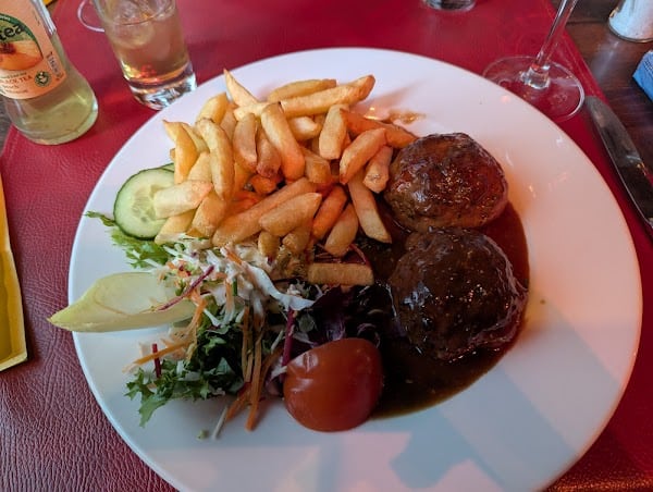 La Maison du Peket Bar – Amon Nanesse Restaurant – Appart Hotel à Liège, Belgique