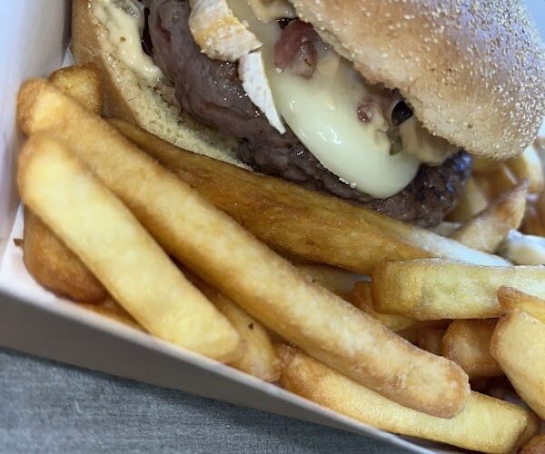 Restaurant La Mama à Breteuil, France