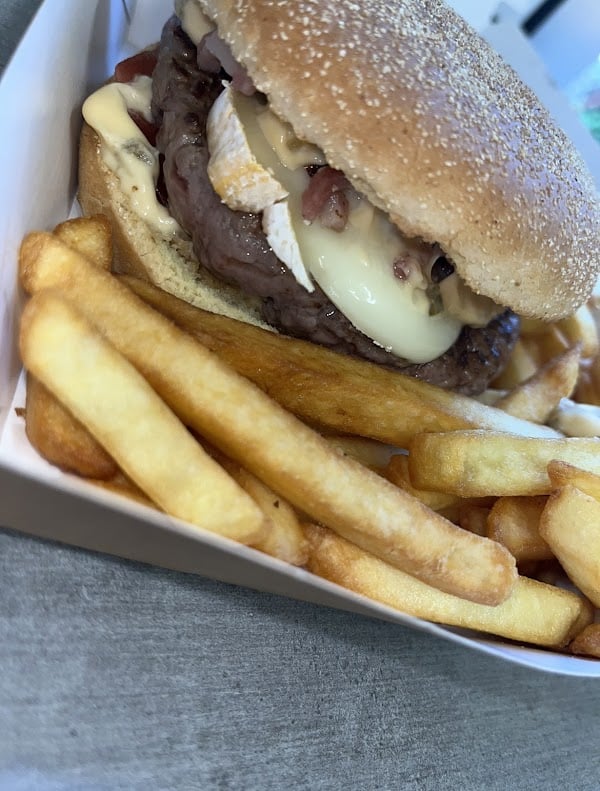 Restaurant La Mama à Breteuil, France