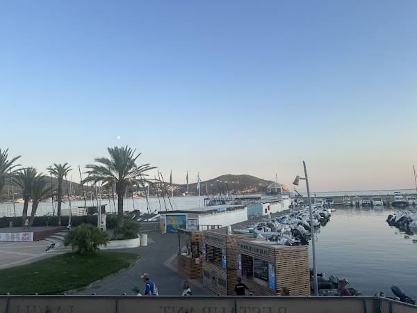 Restaurant La medina à Saint-Cyr-sur-Mer, France