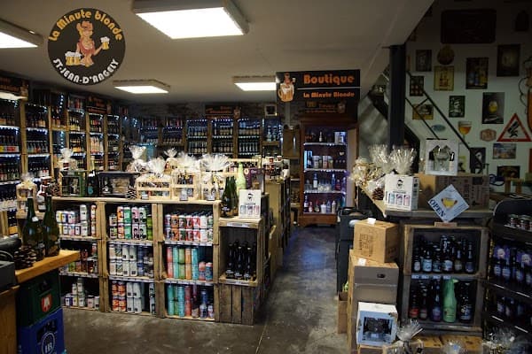 Restaurant La Minute Blonde St Jean d’Angely. Cave / Bar à Bières. Location tireuses et fûts. à Saint-Jean-d'Angély, France