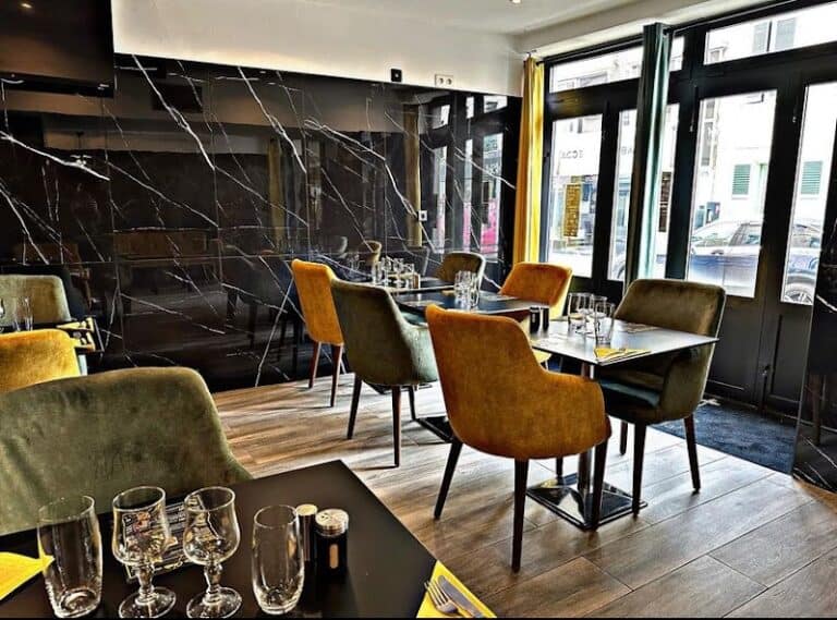 Restaurant La Palmeraie de Beni Mellal ( La Cantine de beni Mellal) à Mantes-la-Jolie, France — photo 1