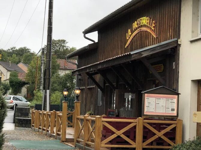 Restaurant La Passerelle à Sainte-Menehould, France