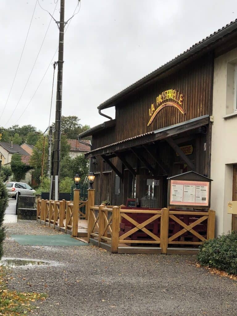 Restaurant La Passerelle à Sainte-Menehould, France — photo 1