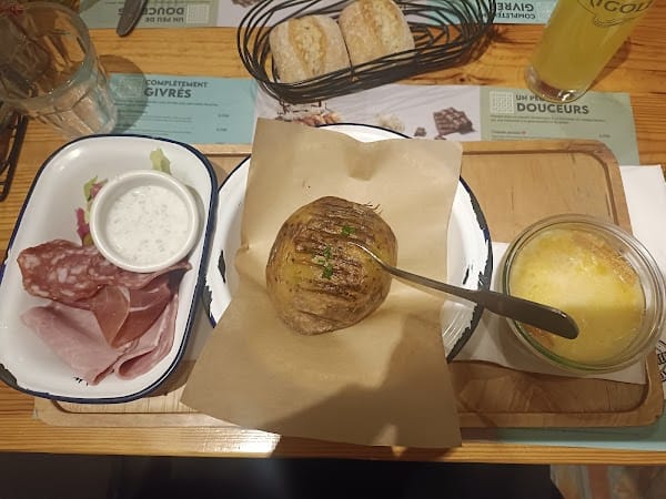 La Pataterie Langres Restaurant à Langres, France