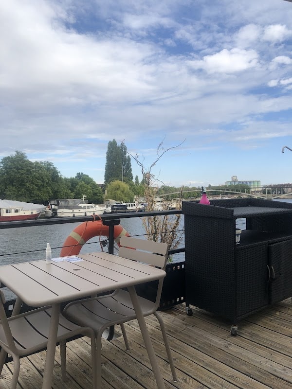 Restaurant La Péniche Auxerre à Auxerre, France