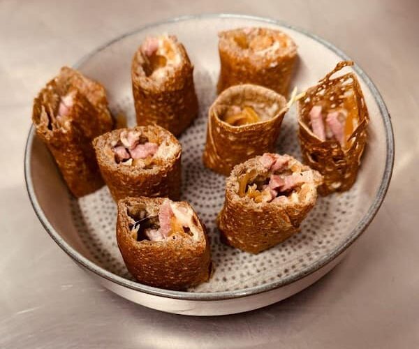 Restaurant La perle du Maine à Sainte-Suzanne-et-Chammes, France