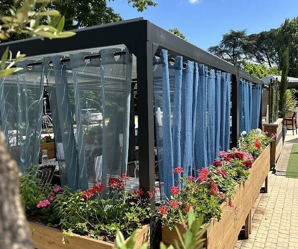 Restaurant La Perrière à Tresses, France