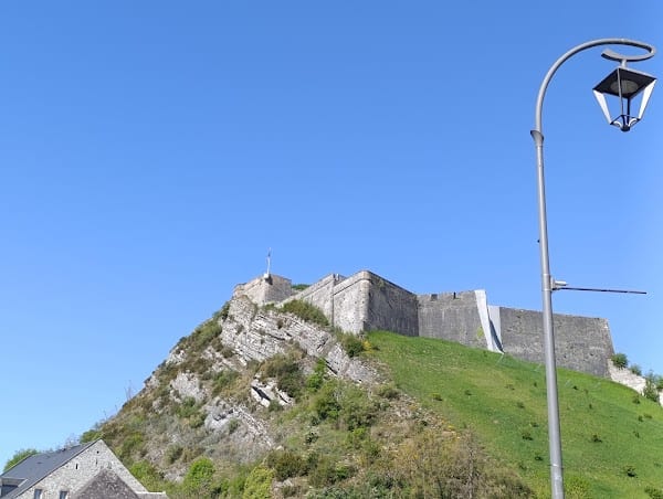 Restaurant La petite Fringale à Givet, France