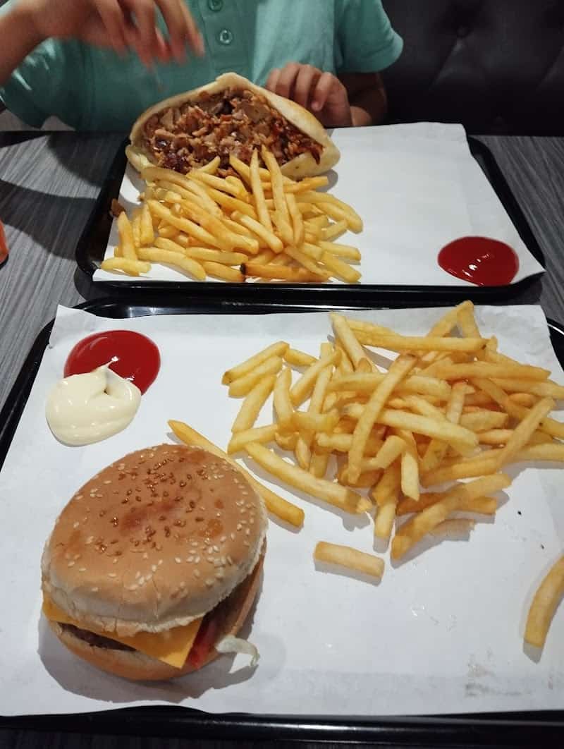 Restaurant La Petite Pause à Trappes, France