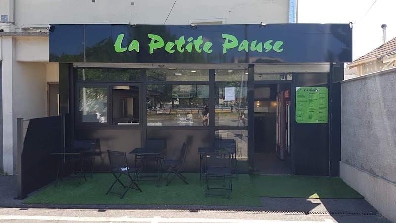Restaurant La Petite Pause à Trappes, France