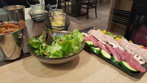 Restaurant La Pierrade d’Or à Sainte-Geneviève-des-Bois, France