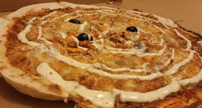 Restaurant La pizza du garage à Decazeville, France