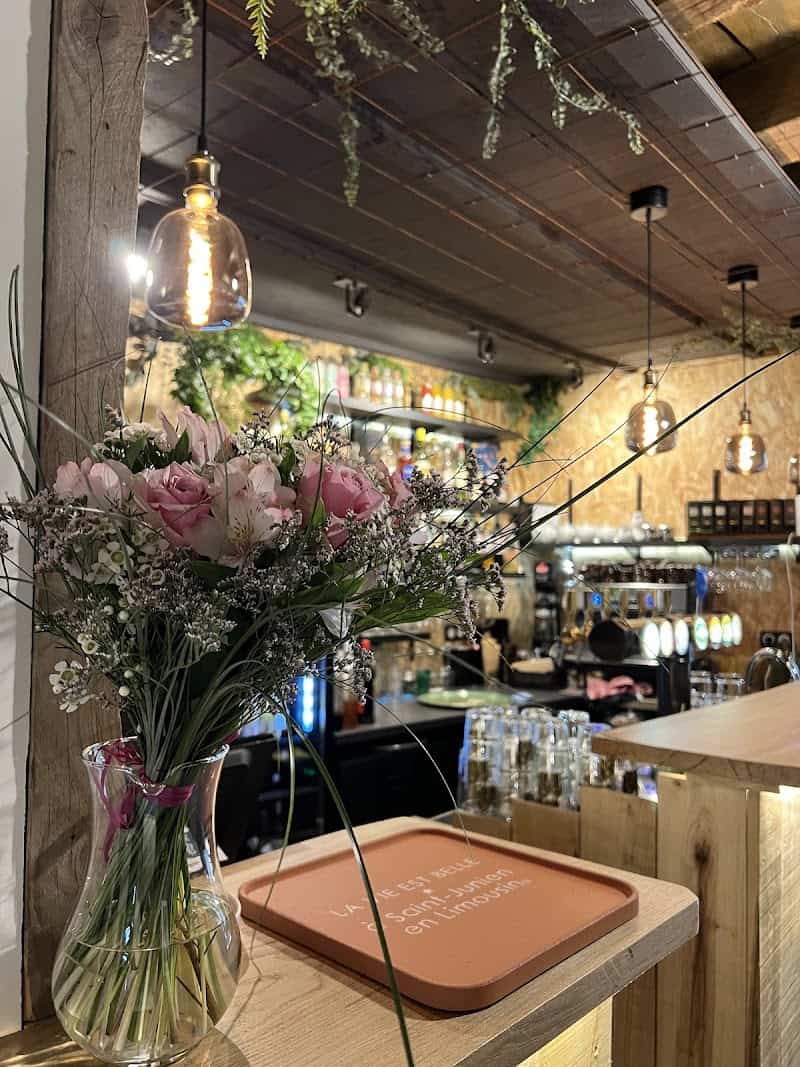 Restaurant La Place à Saint-Junien, France