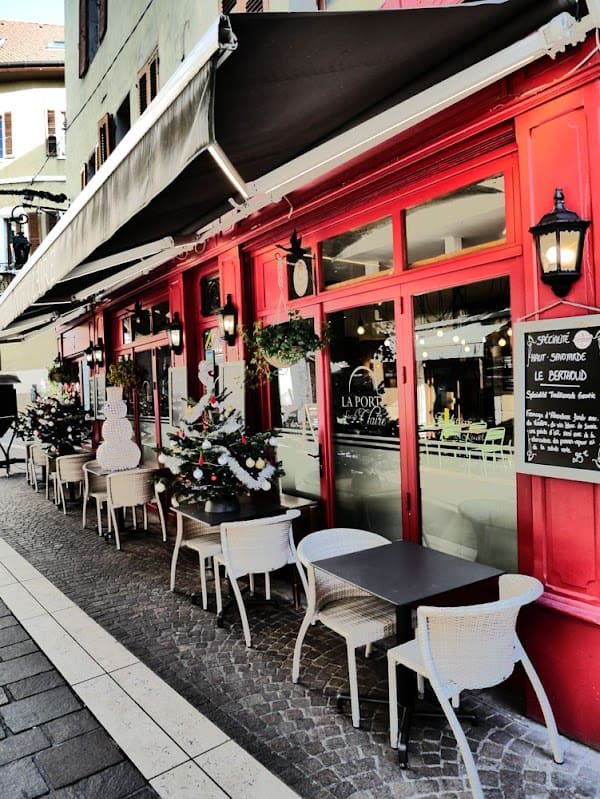 Restaurant La Porte Sainte Claire à Annecy, France