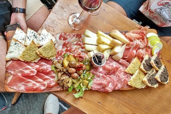 Restaurant La Prosciutteria Milano Navigli à Milan, Italie