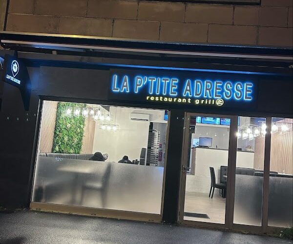 Restaurant La ptite adresse à Saint-Nazaire, France