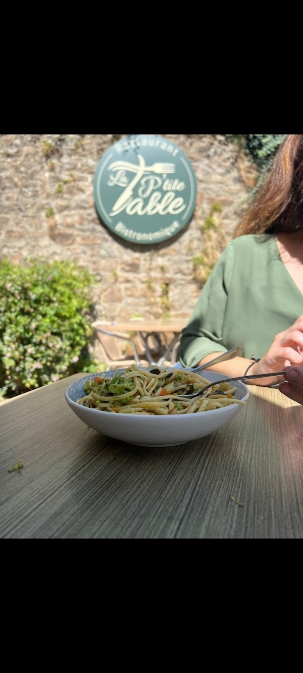 Restaurant La p’tite table – Lochrist à Inzinzac-Lochrist, France