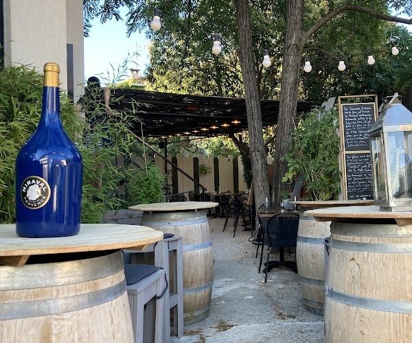 Restaurant La P’tite Vadrouille à Saint-Cyr-sur-Mer, France