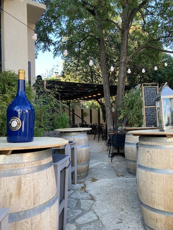 Restaurant La P’tite Vadrouille à Saint-Cyr-sur-Mer, France